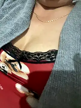 Snapshot of iloss2 chatting on October 25, 6:24 pm iloss2 online show from October 25, 6:24 pm