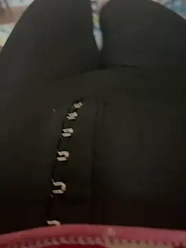 Snapshot of iloss2 chatting on October 27, 1:37 pm iloss2 online show from October 27, 1:37 pm