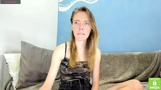 Snapshot of Kalisee_ chatting on December 14, 1:50 am Kalisee  online show from December 14, 1:50 am