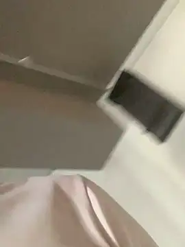 hotplombier online show from February 14, 9:22 pm