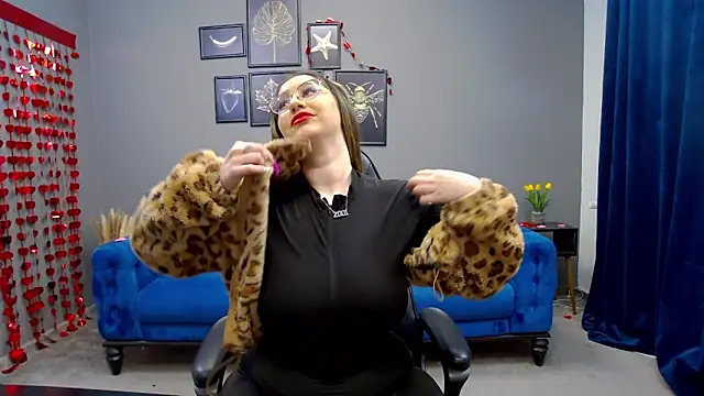 Katewalker  online show from February 12, 3:18 am