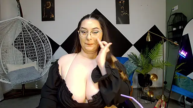 Snapshot of Katewalker_ chatting on May 10, 7:52 pm Katewalker online show from May 10, 7:52 pm