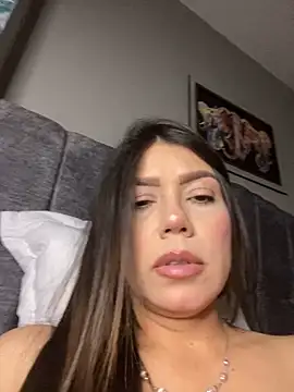 martina contreras online show from June 16, 5:21 am