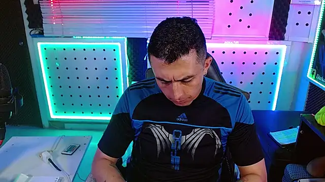 Darko0717 online show from February 12, 12:05 am