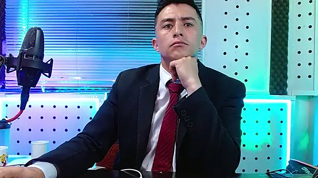 Darko0717 online show from April 12, 12:54 pm