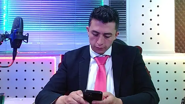 Snapshot of Darko0717 chatting on April 21, 10:54 am Darko0717 online show from April 21, 10:54 am