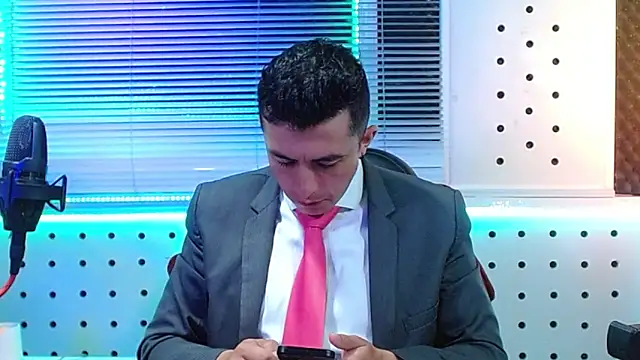Snapshot of Darko0717 chatting on April 22, 11:45 am Darko0717 online show from April 22, 11:45 am