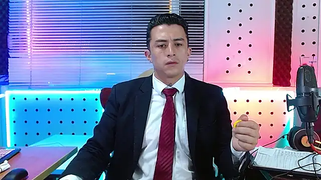 Snapshot of Darko0717 chatting on June 1, 1:13 pm Darko0717 online show from June 1, 1:13 pm
