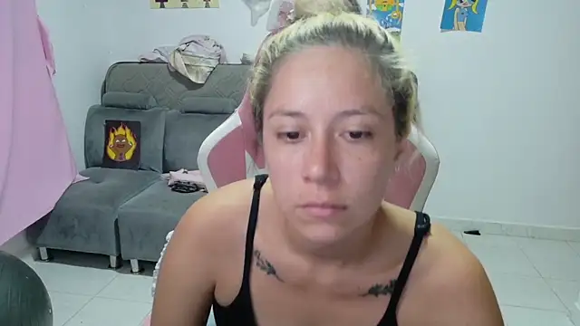 MommyMiaWs online show from April 6, 11:16 pm