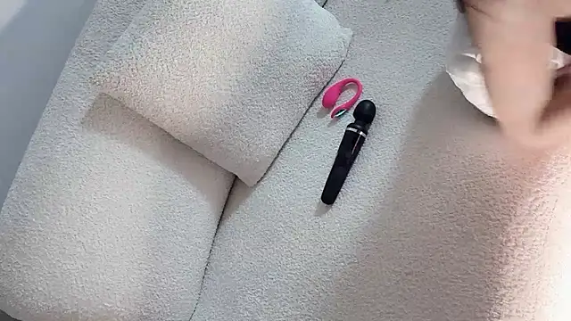 Snapshot of Serena-AU chatting on September 15, 2:17 pm Serena-AU online show from September 15, 2:17 pm