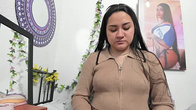 Snapshot of Hanna_moore1 chatting on October 1, 6:47 pm Hanna moore1 online show from October 1, 6:47 pm