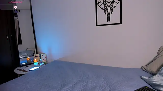 Snapshot of emilybae_ chatting on October 13, 5:07 am emilybae online show from October 13, 5:07 am