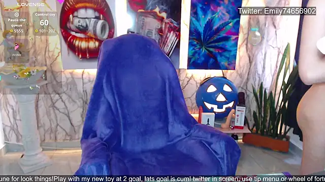 EmiTranny online show from October 31, 8:54 pm