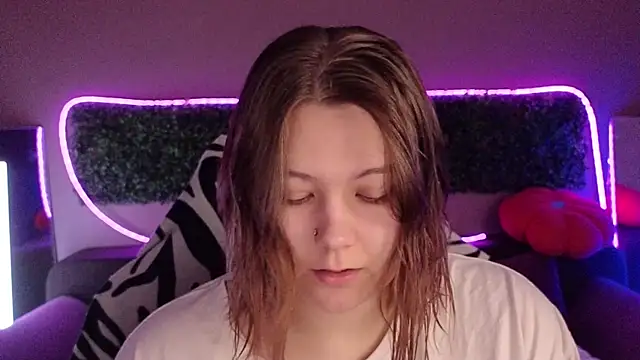 DjennaPalme online show from November 9, 2:21 am