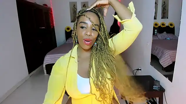 TAYLORR778 online show from February 18, 2:02 pm