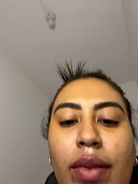 tracycum online show from February 6, 8:12 pm