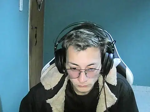 Snapshot of Jughead_16 chatting on September 10, 2:33 am Jughead 16 online show from September 10, 2:33 am