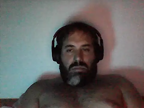 Snapshot of The_Masterxxx14 chatting on June 19, 9:51 pm The Masterxxx14 online show from June 19, 9:51 pm