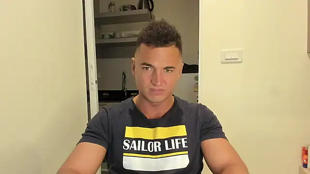 Snapshot of paulblack21 chatting on February 7, 6:22 pm paulblack21 online show from February 7, 6:22 pm