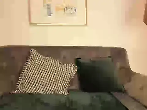 Snapshot of paulblack21 chatting on February 23, 10:07 pm paulblack21 online show from February 23, 10:07 pm