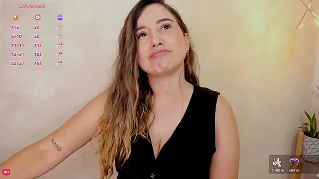 Snapshot of Angela_smile chatting on July 2, 8:59 pm Angela smile online show from July 2, 8:59 pm