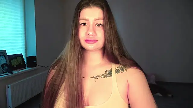 JuicyHelenX online show from April 13, 2:44 pm