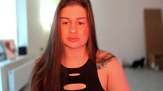 Snapshot of JuicyHelenX chatting on May 22, 4:23 pm JuicyHelenX online show from May 22, 4:23 pm