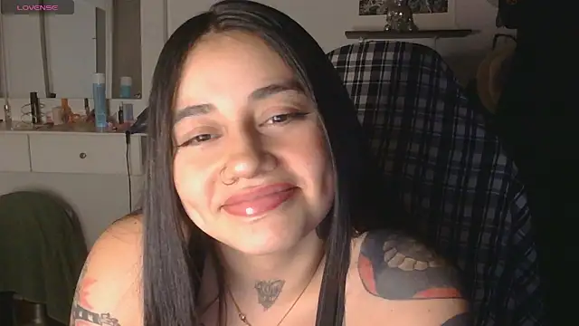 Snapshot of val_bardot chatting on May 27, 6:21 am val bardot online show from May 27, 6:21 am