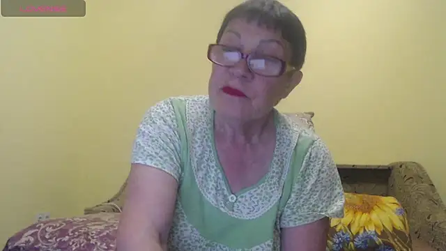 Snapshot of Sandra_Carina chatting on April 28, 2:21 am Sandra Carina online show from April 28, 2:21 am