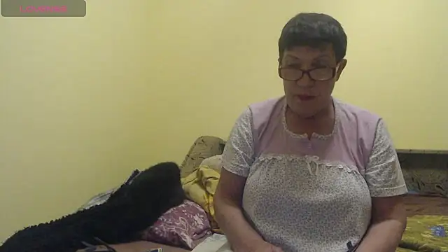 Snapshot of Sandra_Carina chatting on April 28, 8:36 pm Sandra Carina online show from April 28, 8:36 pm