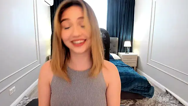 Snapshot of GracefulLook chatting on January 20, 9:46 am GracefulLook online show from January 20, 9:46 am