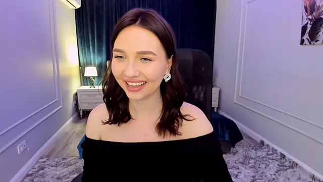 Snapshot of GracefulLook chatting on March 14, 11:00 pm GracefulLook online show from March 14, 11:00 pm