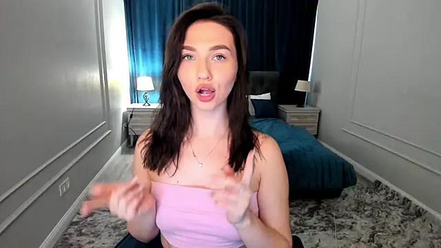 Snapshot of GracefulLook chatting on September 14, 3:38 am GracefulLook online show from September 14, 3:38 am