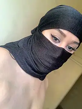 Snapshot of Taimaaa chatting on October 25, 12:23 pm Taimaaa online show from October 25, 12:23 pm