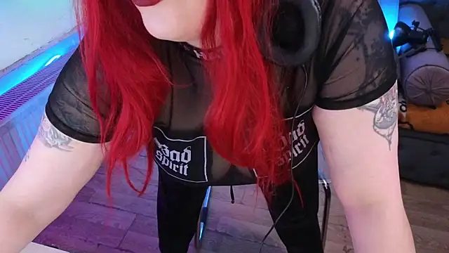 Snapshot of wickedxqueen chatting on March 11, 4:43 am wickedxqueen online show from March 11, 4:43 am