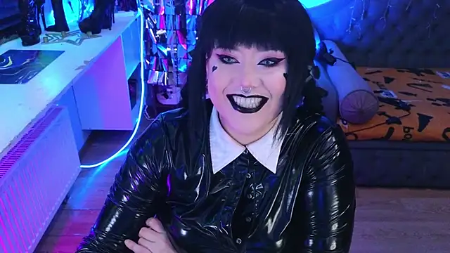 Snapshot of wickedxqueen chatting on March 14, 4:43 am wickedxqueen online show from March 14, 4:43 am