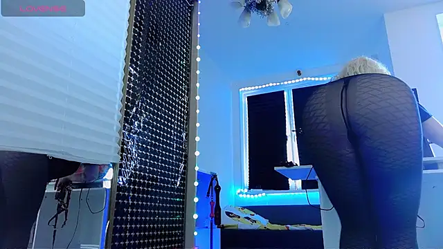 wickedxqueen online show from April 11, 12:53 pm