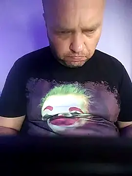 Snapshot of Bury0117 chatting on November 2, 11:01 am Bury0117 online show from November 2, 11:01 am