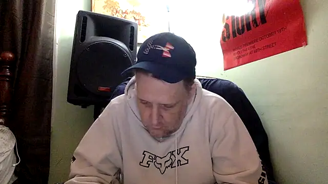 Snapshot of PhoenixFir1976 chatting on January 5, 10:53 am PhoenixFir1976 online show from January 5, 10:53 am