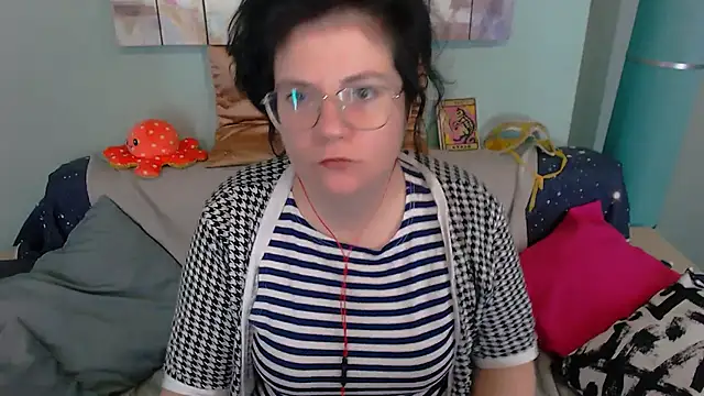 EverlyRays online show from November 28, 5:21 am