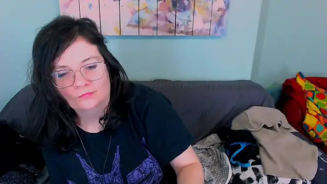 EverlyRays online show from April 3, 3:15 am