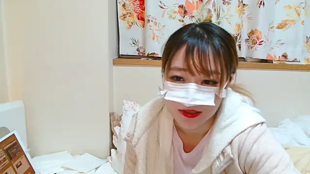 Snapshot of liliyRiSAcha-n chatting on December 21, 6:55 pm liliyRiSAcha-n online show from December 21, 6:55 pm