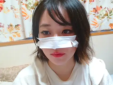 Snapshot of liliyRiSAcha-n chatting on October 16, 7:20 am liliyRiSAcha-n online show from October 16, 7:20 am