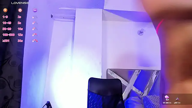 Fenty XX online show from January 18, 12:15 pm