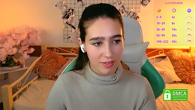  Eliizabeth  online show from February 24, 10:30 pm