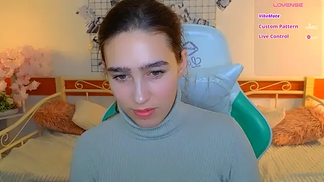  Eliizabeth  online show from March 20, 10:14 pm