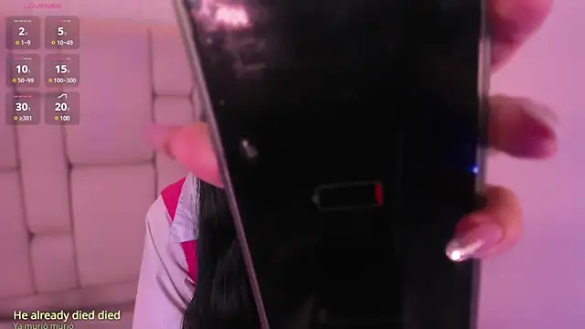 Snapshot of emma_woods_ chatting on December 14, 6:30 pm emma woods  online show from December 14, 6:30 pm