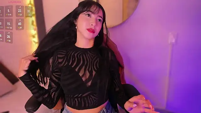 Snapshot of emma_woods_ chatting on December 27, 12:34 pm emma woods  online show from December 27, 12:34 pm