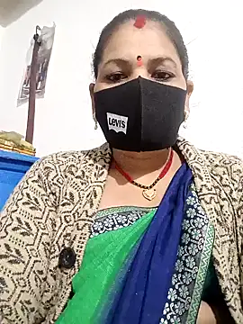 Snapshot of Riyaa-Devi chatting on December 13, 5:10 pm Riyaa-Devi online show from December 13, 5:10 pm