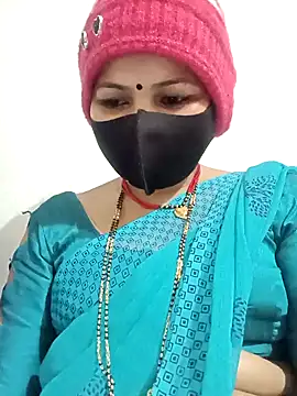 Snapshot of Riyaa-Devi chatting on January 7, 5:42 pm Riyaa-Devi online show from January 7, 5:42 pm